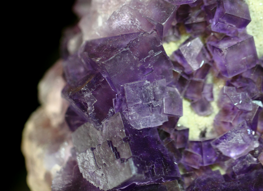Fluorite Violette : Guide Complet pour l’Utilisation en Lithothérapie