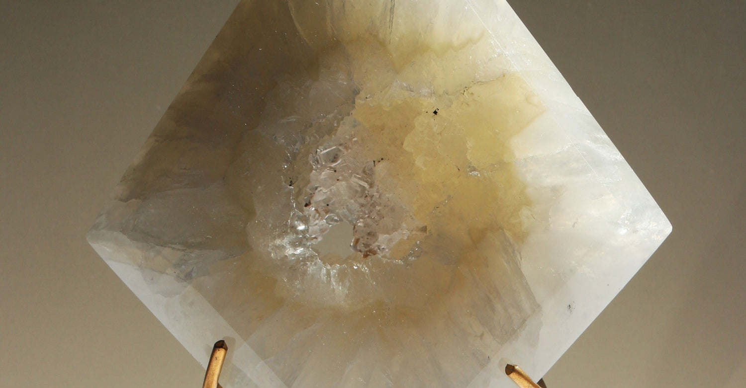 Les pierres Cristal Ora