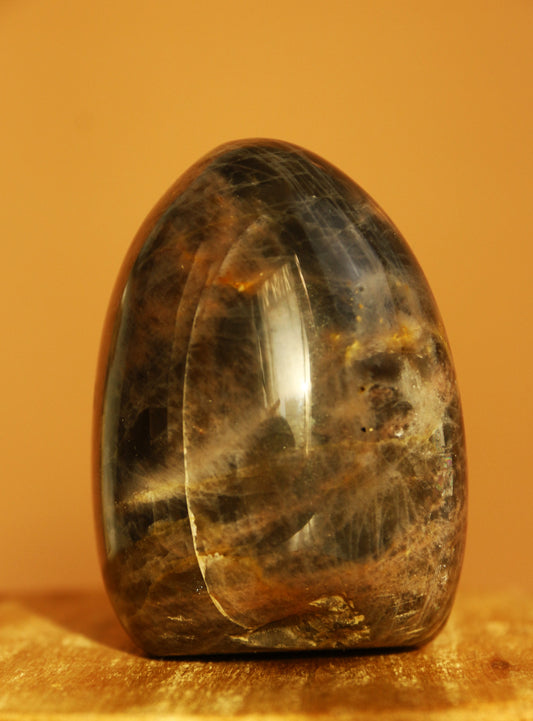 Pierre de lune noire – Forme libre n°312 – 307g – Origine Madagascar