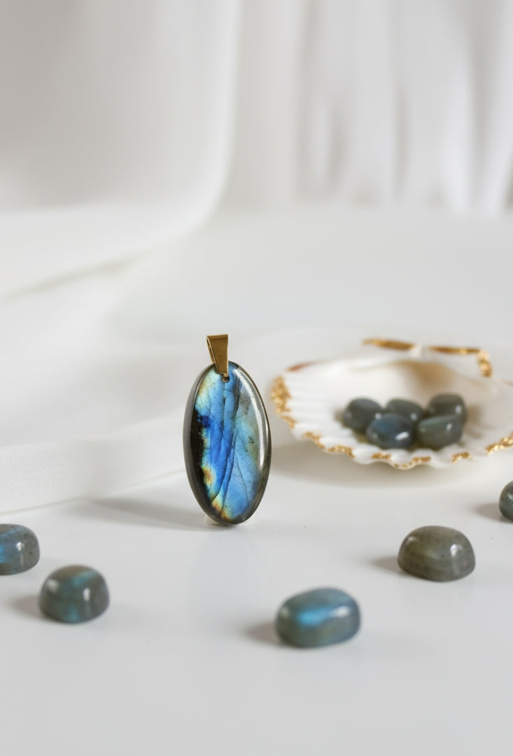 Pendentif labradorite naturelle n°359 - Pierre de protection et d'intuition