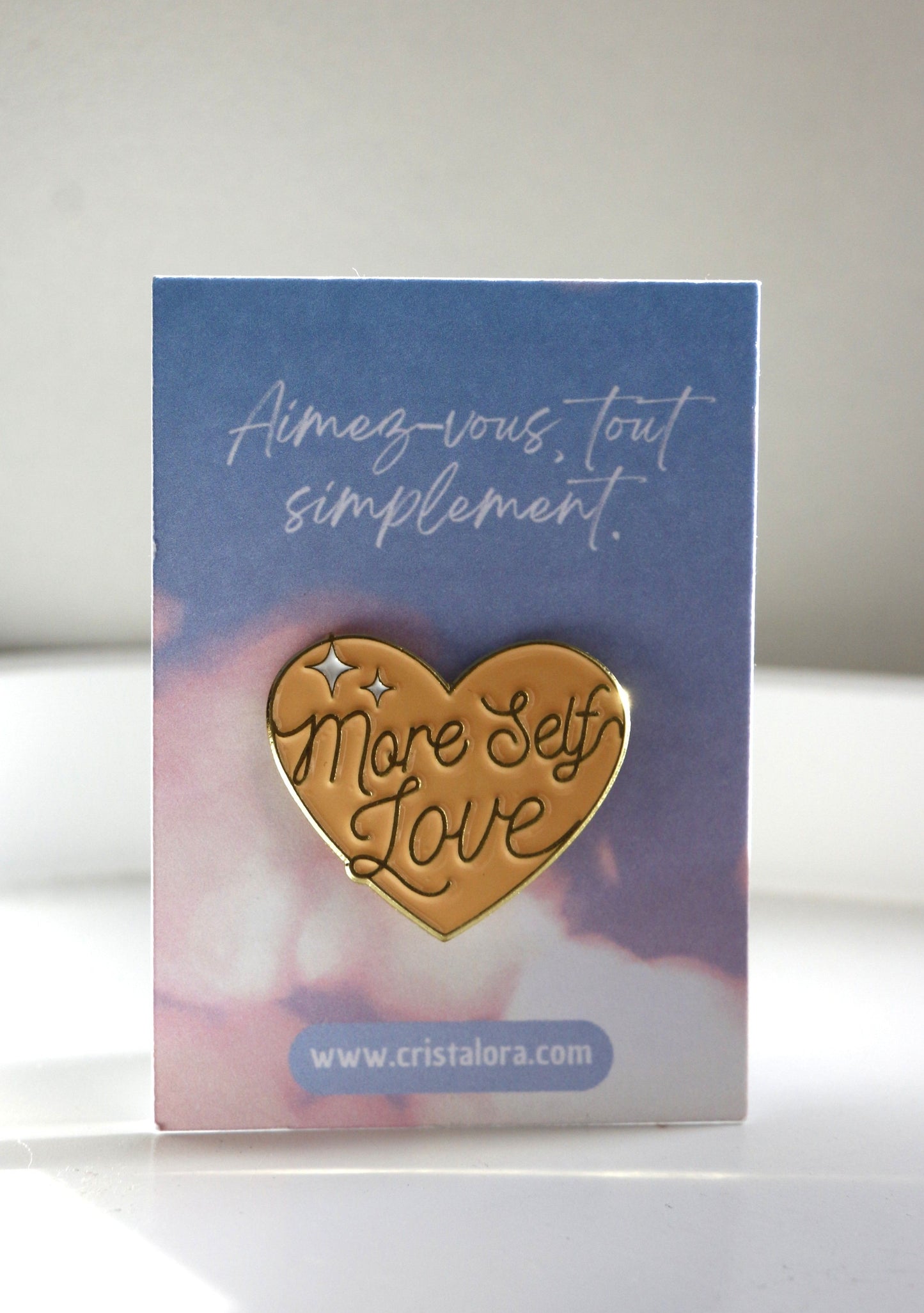 Pin's « More Self Love » – Métal pêche clair & doré