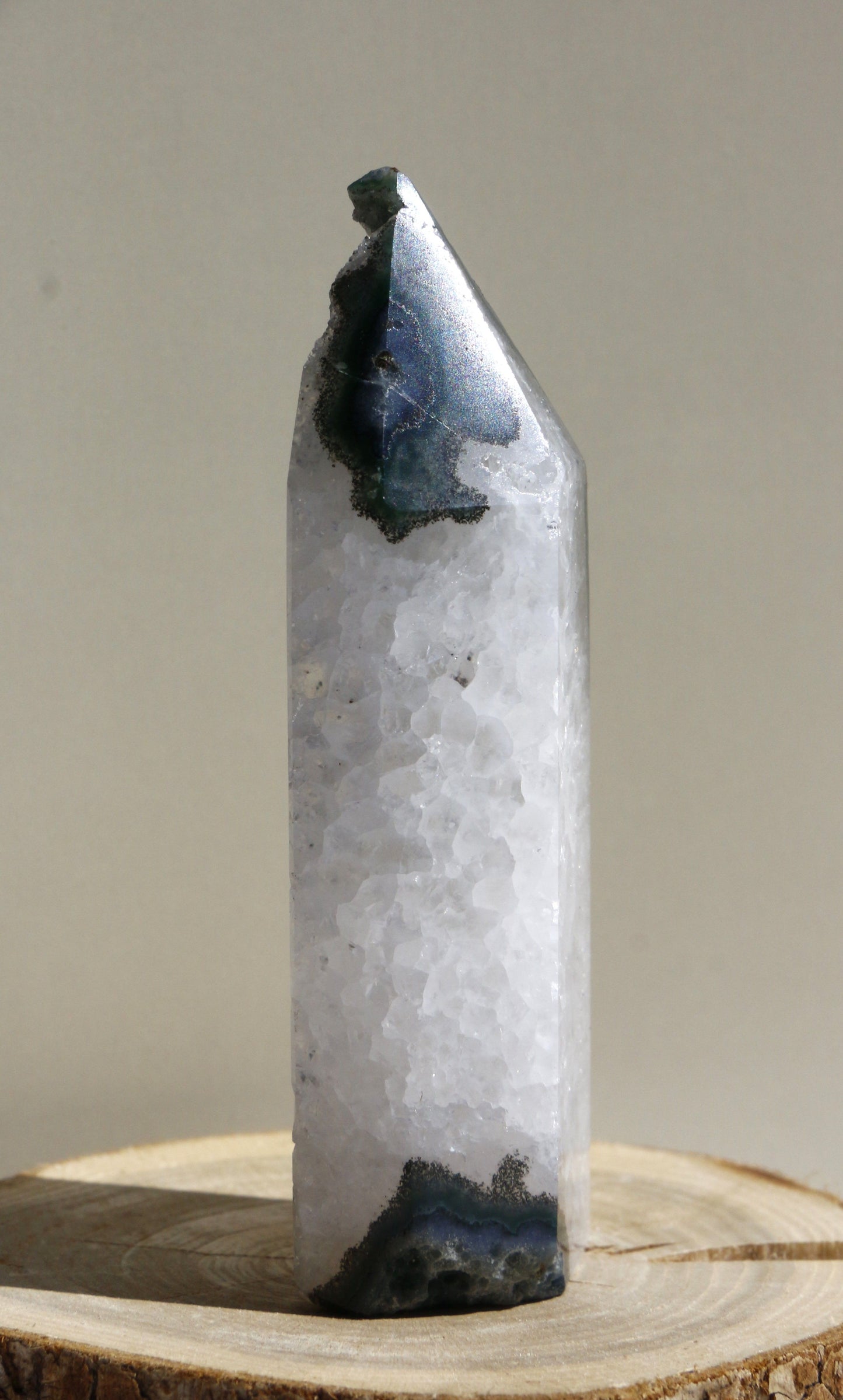 Pointe en Agate Cristallisée n°316 – 133g 💎