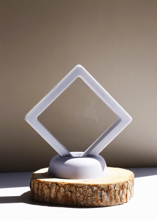 Présentoir Flottant 7x7cm - Pour Bijoux et Minéraux - Blanc