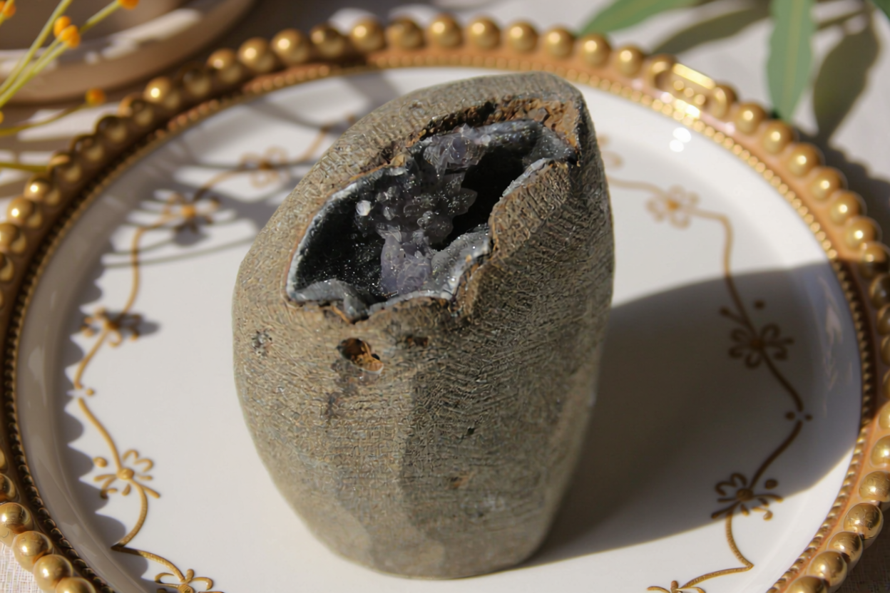 Améthyste sur calcédoine - n°251 💎