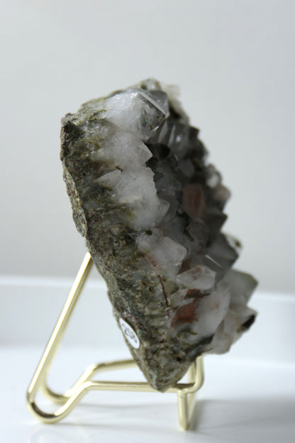 Epidote sur quartz - Pierre brute n°258