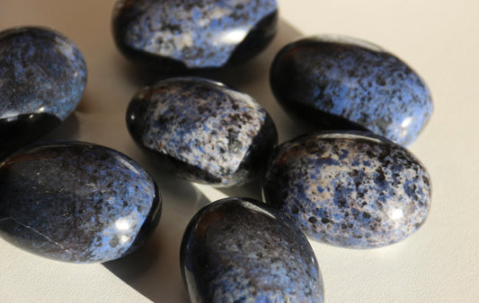 Galet de Dumortiérite - À choisir sur photo