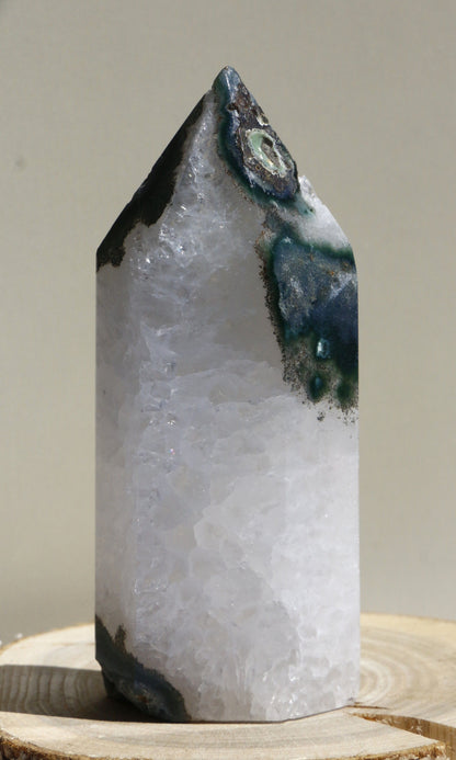 Pointe en Agate Cristallisée n°316 – 133g 💎