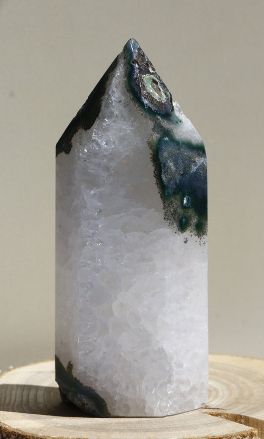 Pointe en Agate Cristallisée n°316 – 133g 💎