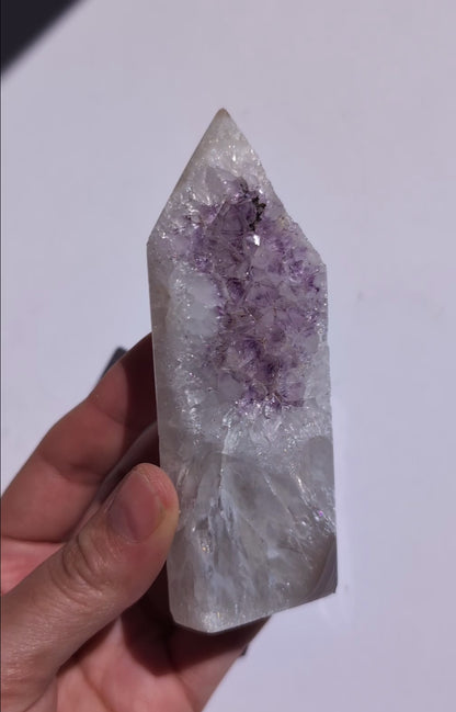 Pointe d’agate cristallisée du Brésil – 179g – 10 cm